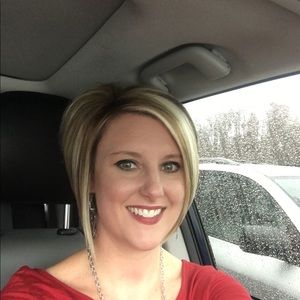 Meet your Posher, Lindsay